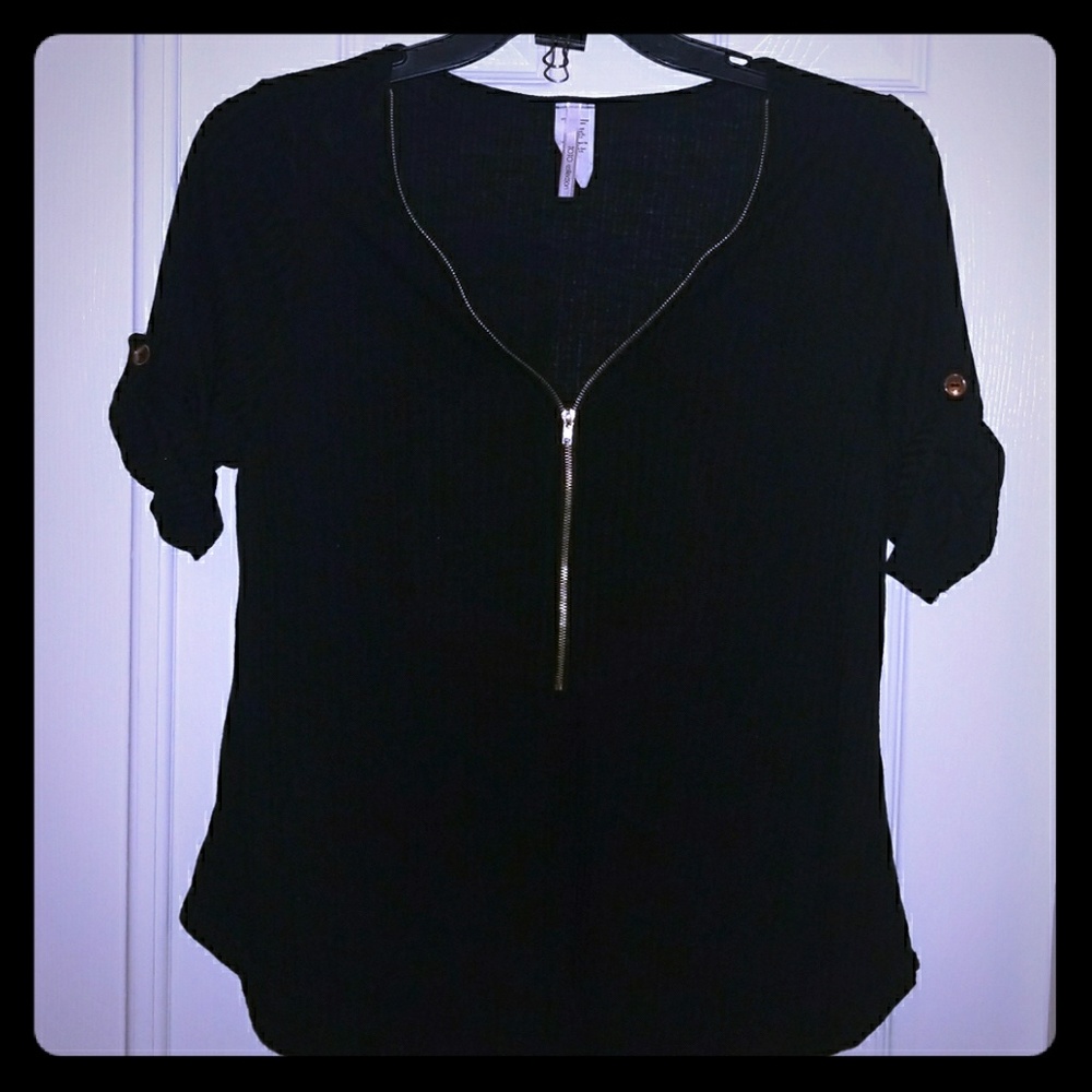 Black light weight spring sweater